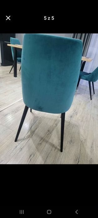 Sprzedam 8 krzeseł.