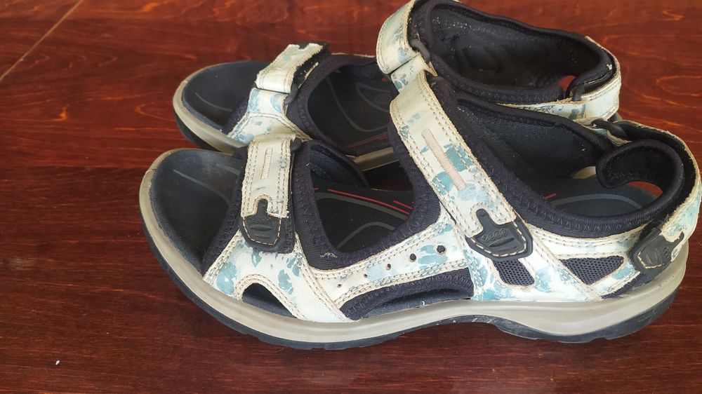 Сандалі ECCO оригінал 38 розмір