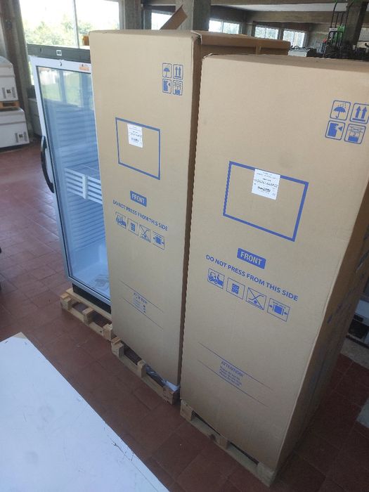 Vitrine Vertical Refrigerada