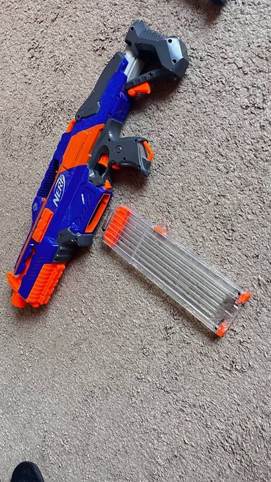 Бластер Нёрф, в отличном состоянии, Hasbro