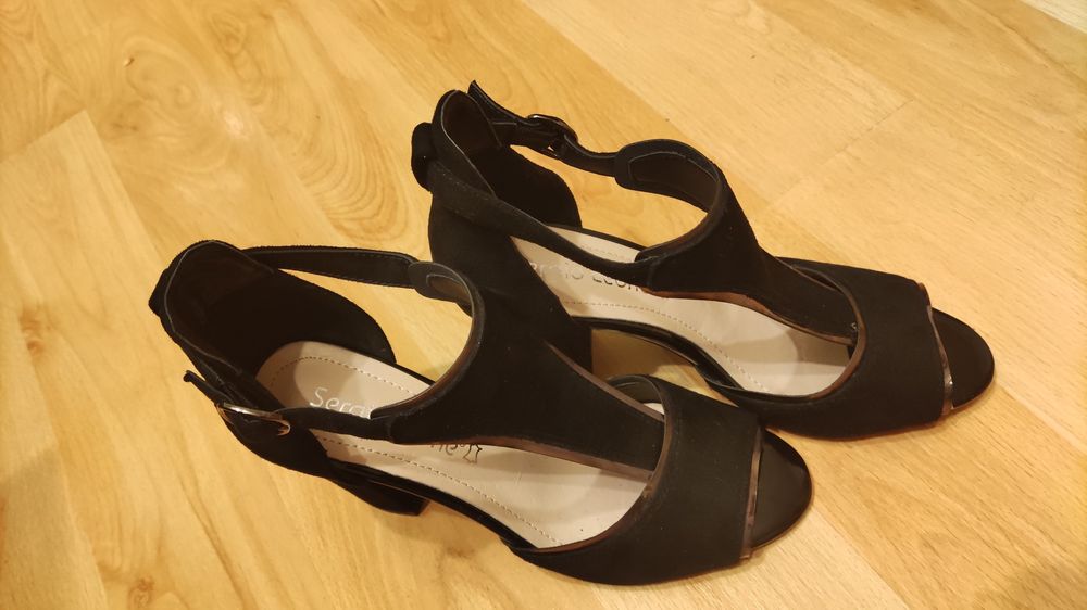 Buty czarne na słupku  roz 37