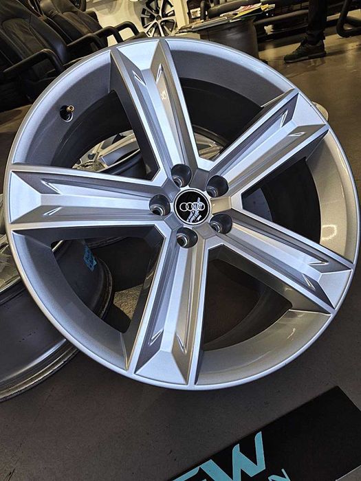Оригінальні диски R20 Audi Q8 5*112