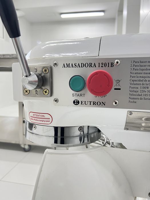 batedeira 20 litros EUTRON B20B