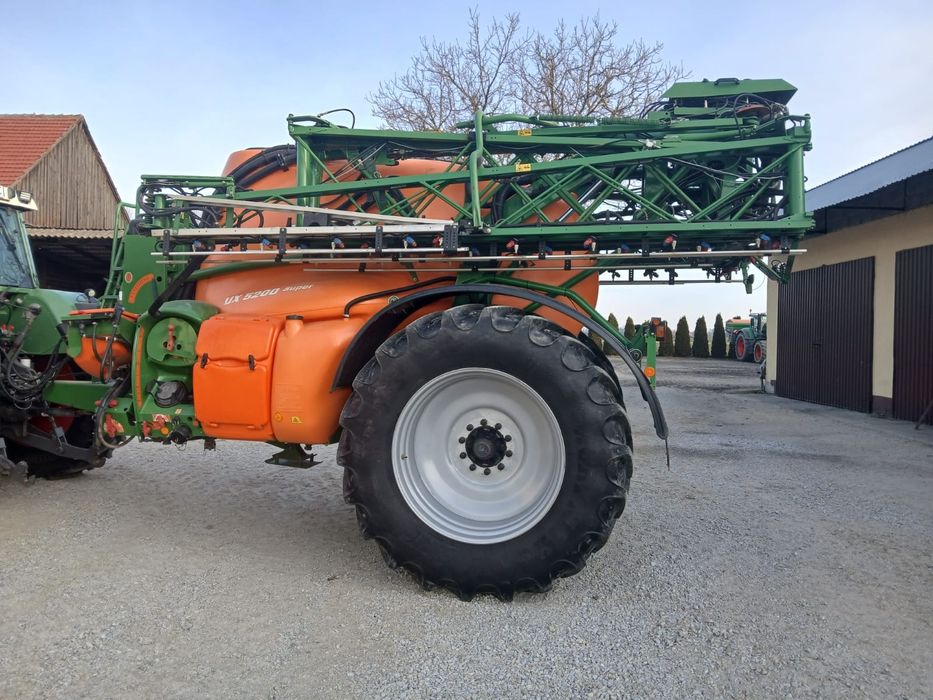 Opryskiwacz Amazone UX 5200 Super GPS