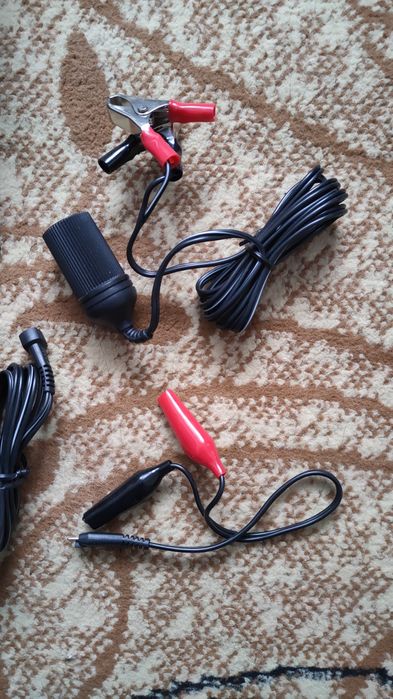 Продам зарядное устройство