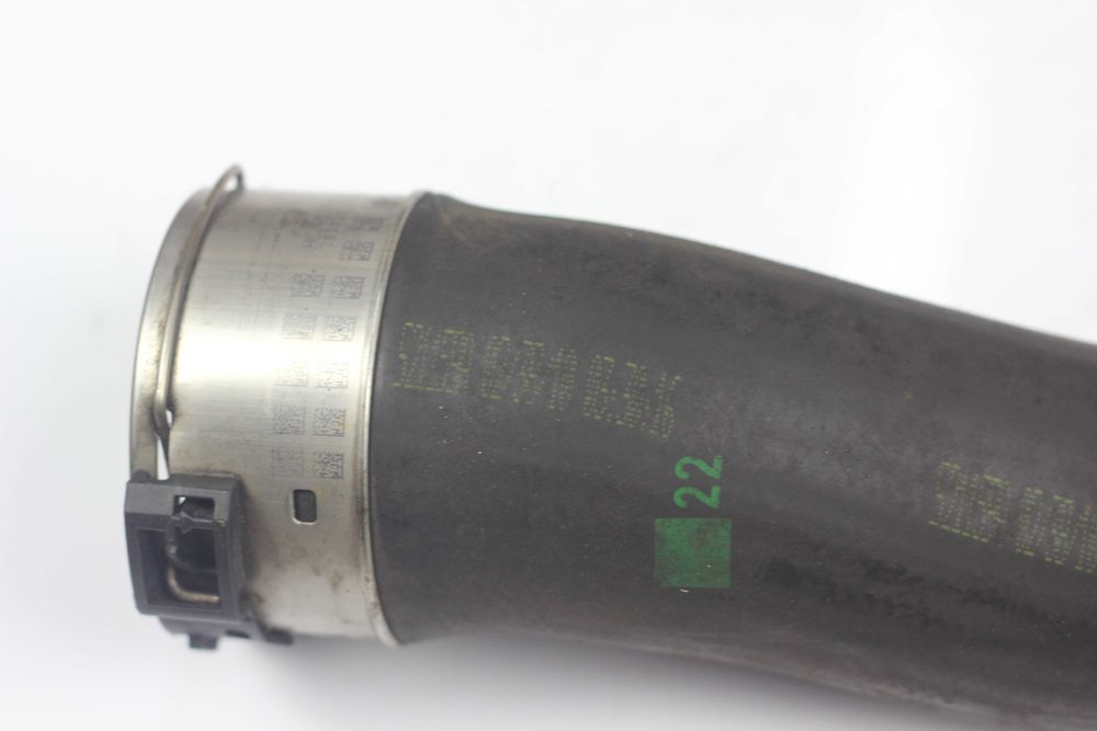 Przewód powietrza intercooler - turbosprężarka BMW E90 318d N47 E84