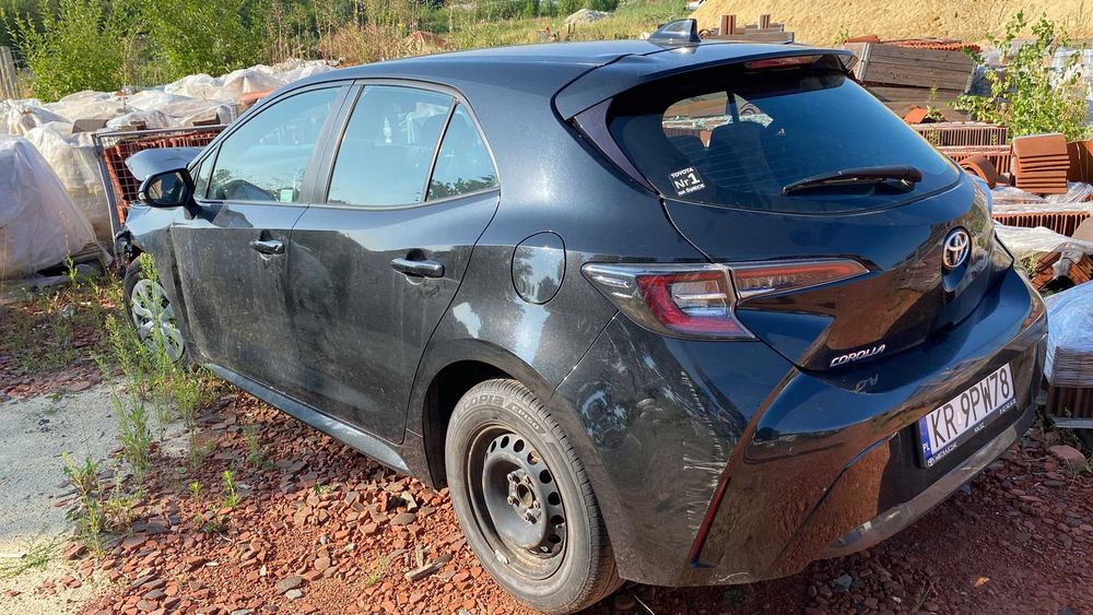 Toyota Corolla 2019 r uszkodzona FV