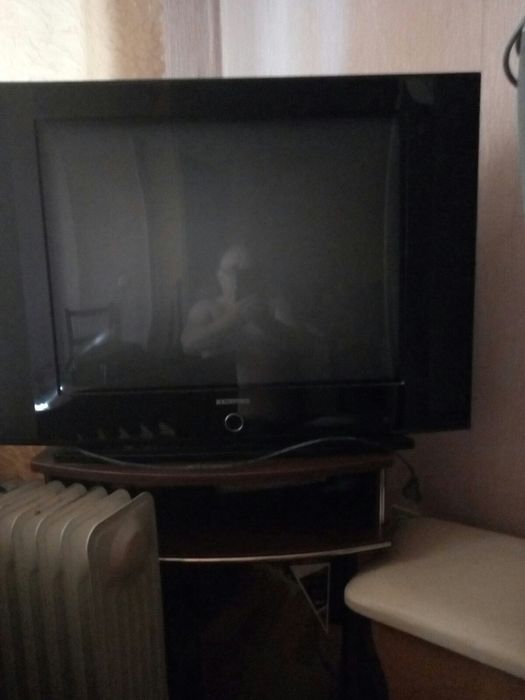 Продам телевизор