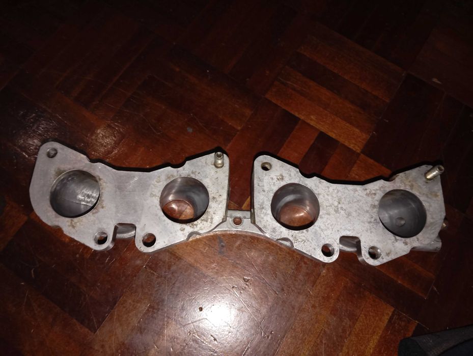 Coletor de admissão Peugeot 205 Rallye