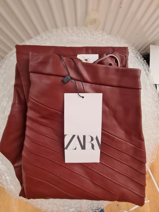 Spodnie legginsy z eko skóry ZARA rozm.  S nowe