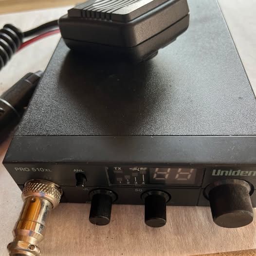 CB radio uniden zesytaw