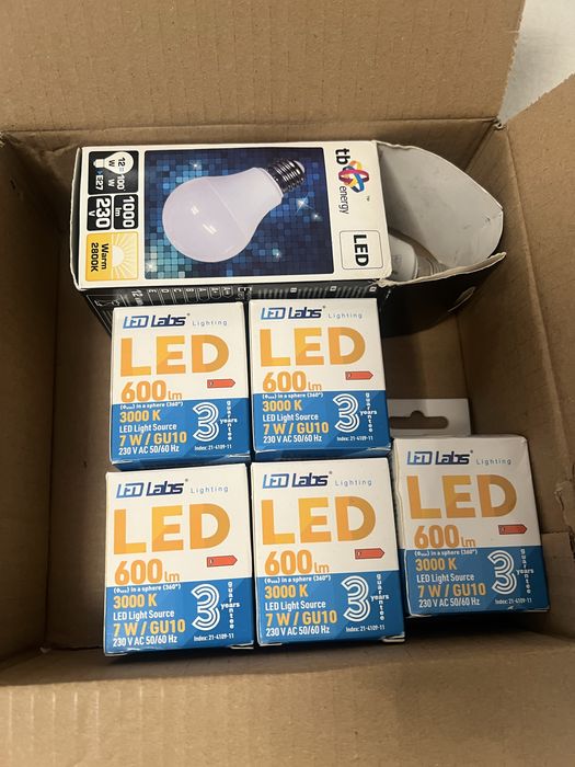 Zestaw żarówek LED 6 szt. – 5x GU10 (7W) + 1x E27 (12W) Ciepła biel