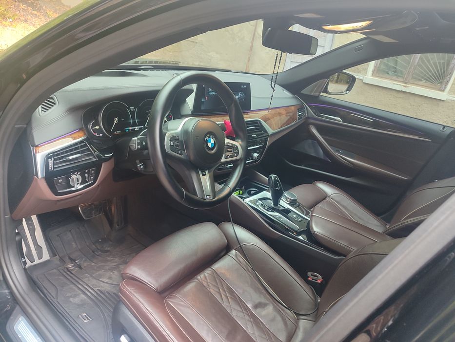 BMW 5 Series 540i повний привід 2018