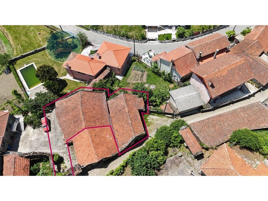 Casa em pedra para restauro em Vila Boa- Cabeceiras de Basto