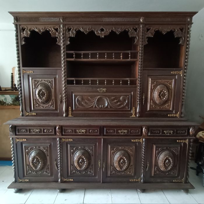 Sala de Jantar (Composta por 1 móvel de sala + 1 mesa de jantar extens