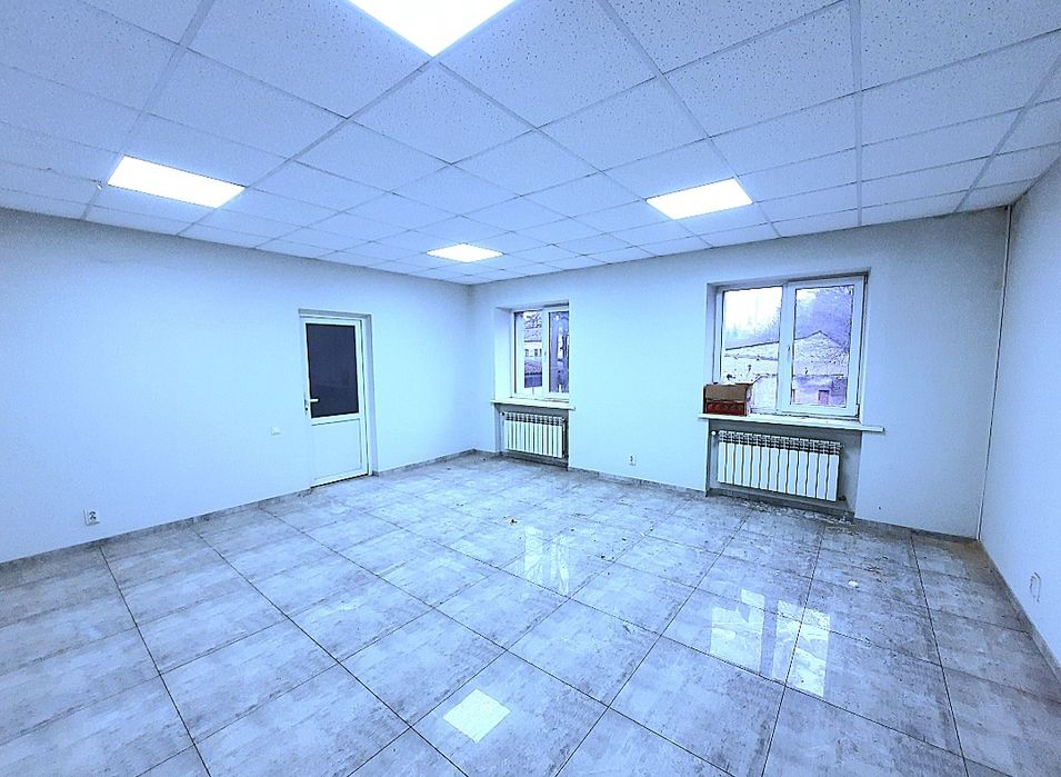 Палац Піонерів. Новий ремонт. 2 пов. Площа  S= 180 m2