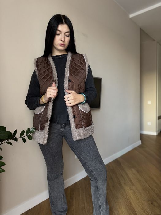 Жилетка на овчині  кишені