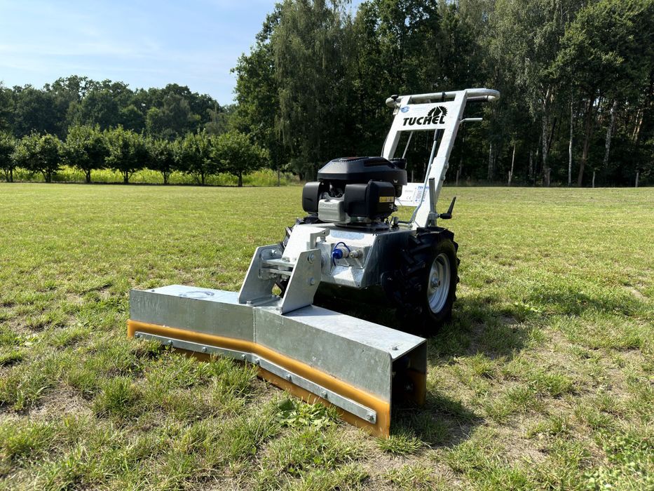 TUCHEL FARM-CLEAN - Samojezdny zgarniacz do gnojowicy V 100 cm