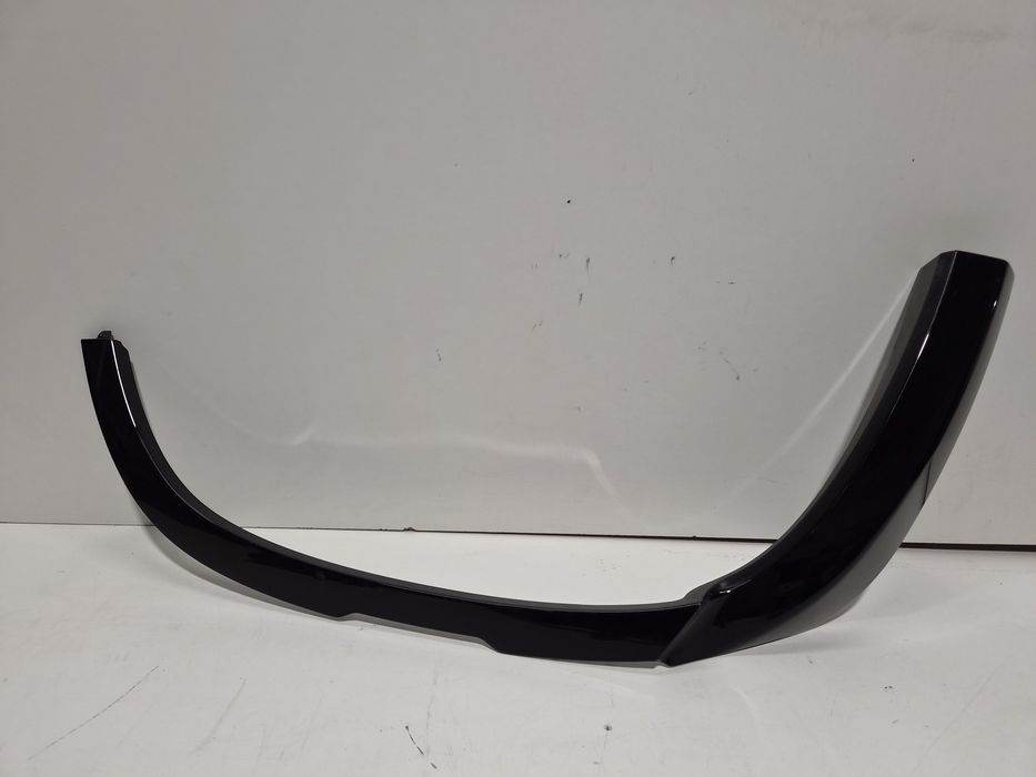 Poszerzenie błotnika nadkole tył  lewe Land Rover Defender 110 OEM
L8B2-29OE23-BB