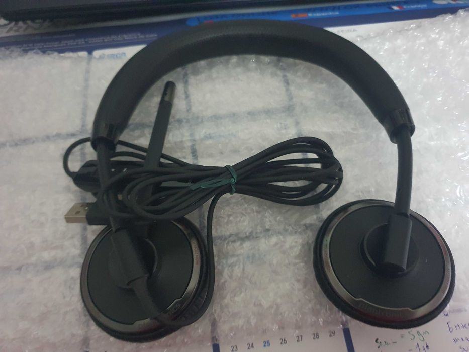 Auscultadores com microfone Plantronics Blackwire C520 profissionais
