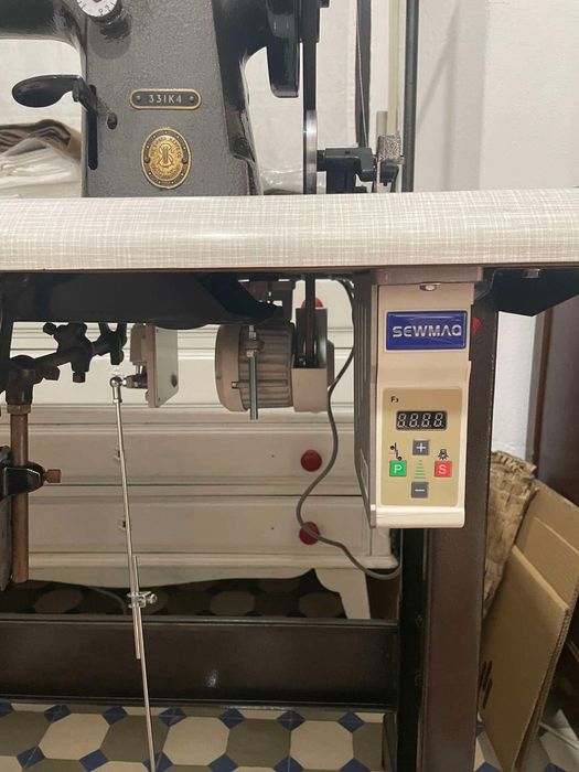 Maquina de costura Singer