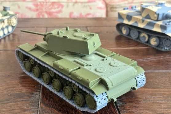 Модель танка КВ-1 1:35 (KW-1/KV-1)