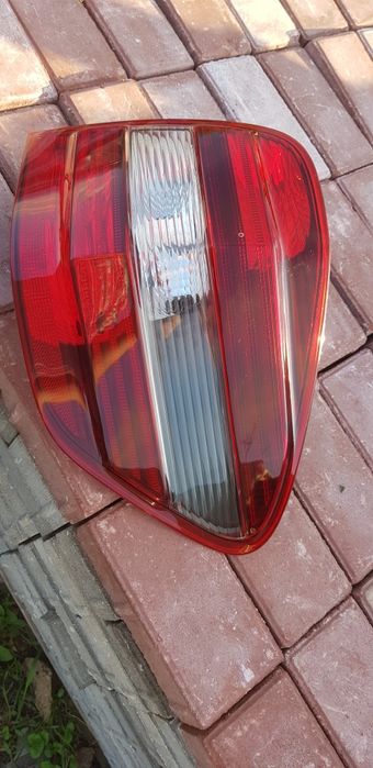 Mercedes ML A164 W164 prawa tylna lampa