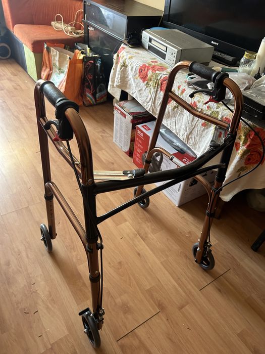 Wozek rehabilitycyjny