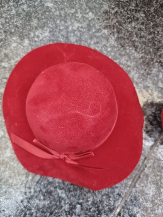 Boneca de porcelana com defeito