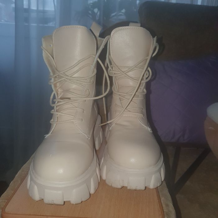 Продам Ботинки берцы