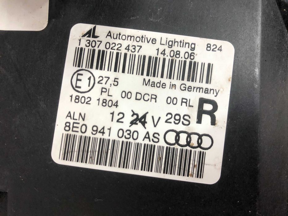 Фара Audi A4 B7 Xenon 8E0941030