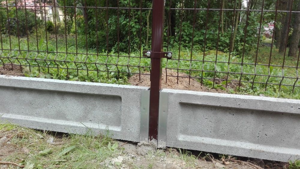 Podmurówka betonowa L 2,50, H 0,25