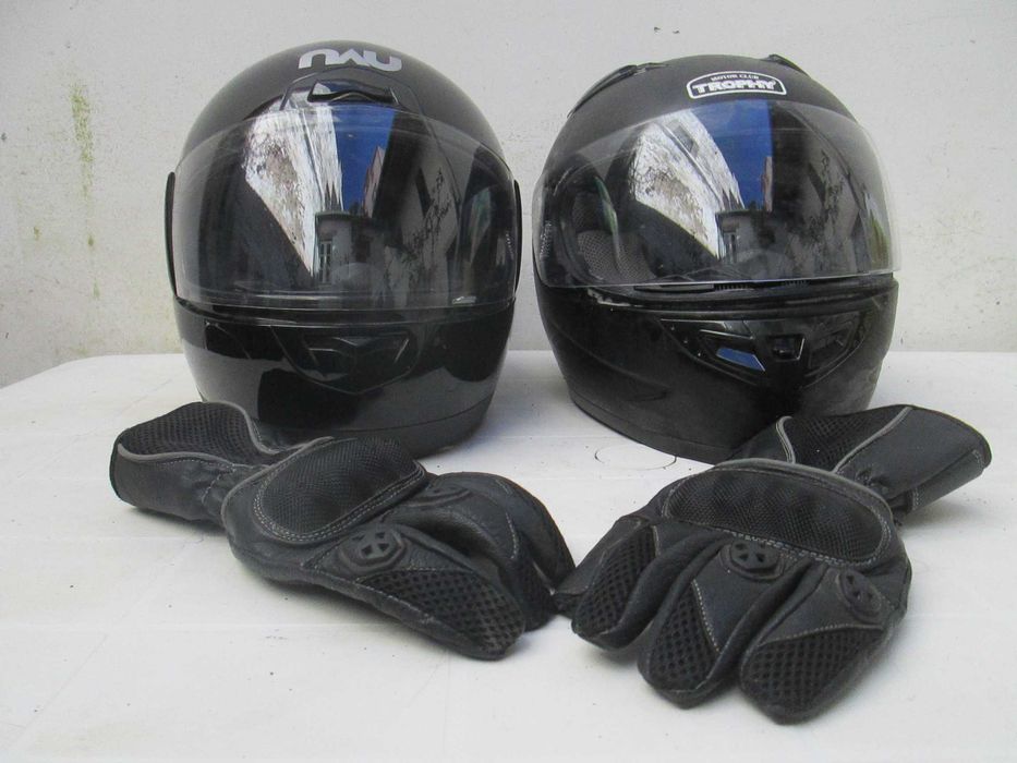 Um clássico da Yamaha - moto Yamaha SR 250, com extras
