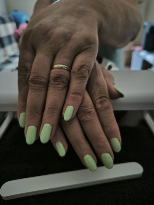 Faço unhas de gel perto da casa da música