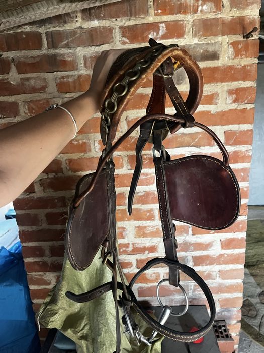 Sprzedam uprzaż w bardzo dobrym stanie