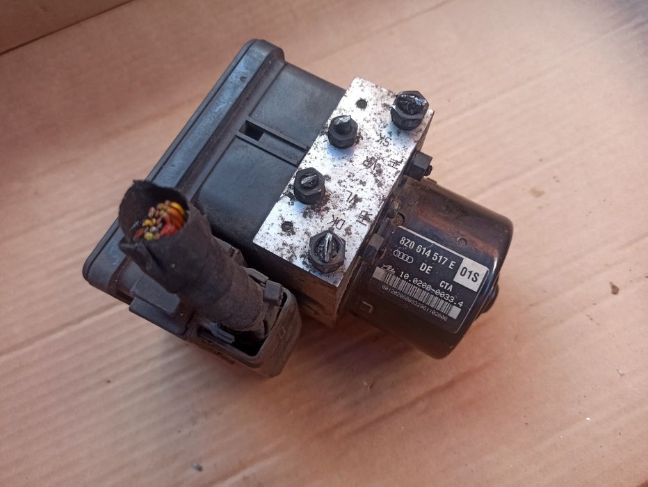 AUDI A2 POMPA STEROWNIK ABS 8Z0.614.517C E 8Z0.907.379B