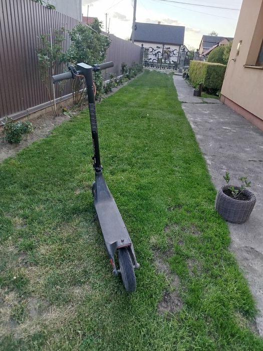 Електросамокат Xiaomi Mi Electric Scooter 4 Lite Gen2
