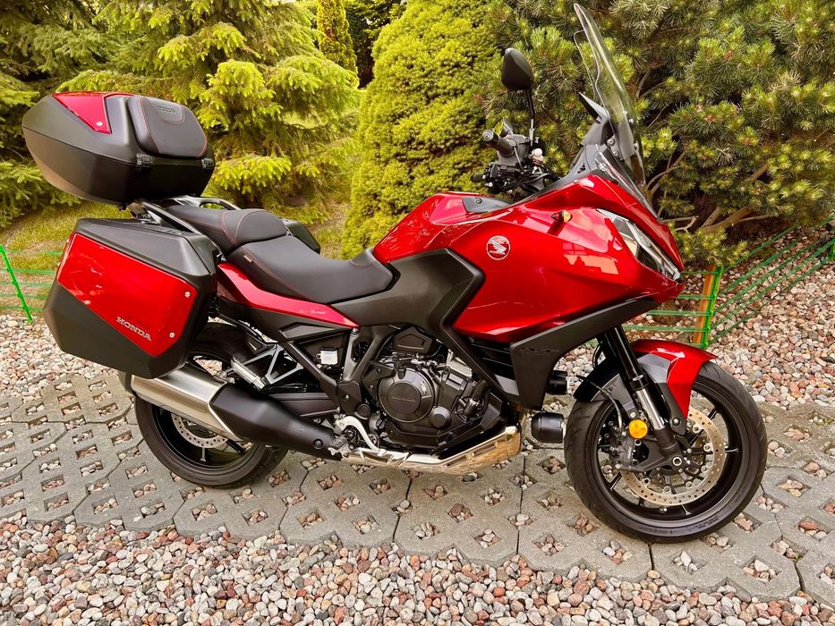 Honda NT HONDA NT1100 - chromosphere RED, manual, 3x kufer, zarej. - ok. PŁOCKA