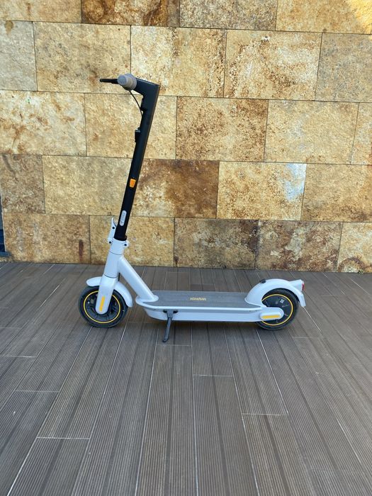 Trotinete Elétrica E-Scooter SEGWAY-NINEBOT Max G30 LE