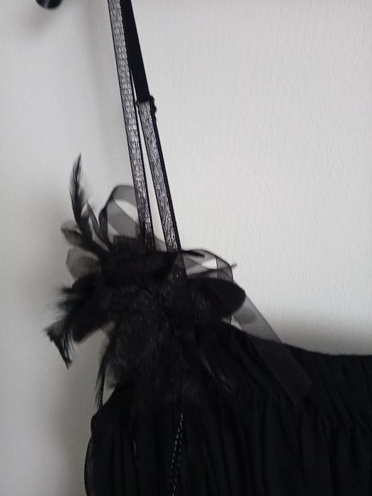 Srebra sukienka cekiny 40