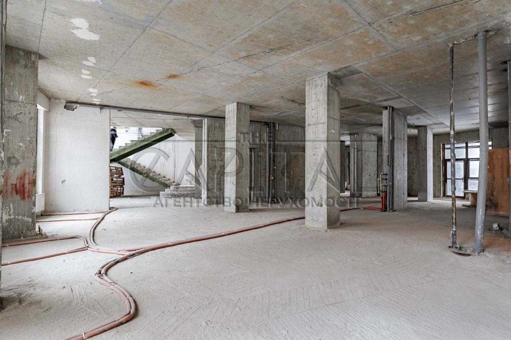 Продаж/Торгівельна площа/Хмельницького Богдана/Центр/684m2/1 150 000 $/Київ