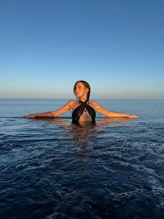 Купальник Roar чорний