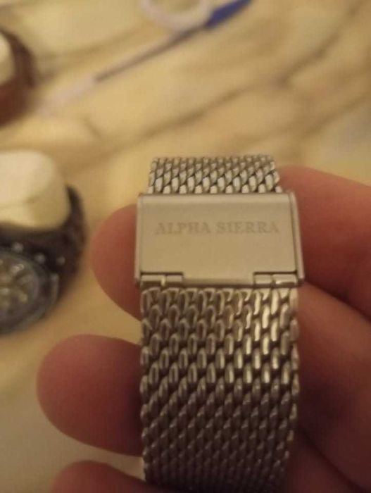 relógio de luxo ALPHA SIERRA Navigator BSM01 novo.