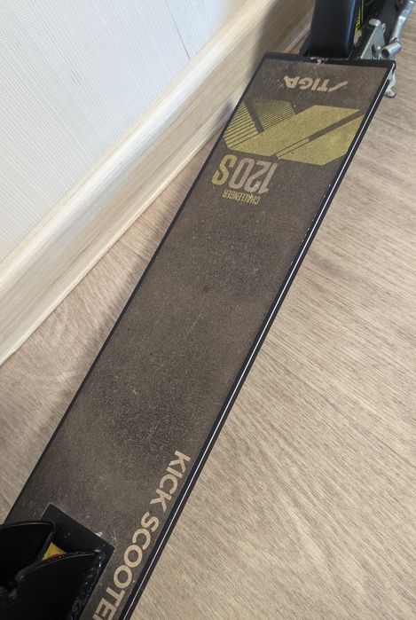 Продам самокат Stiga, модель Challenger 120-S в гарному стані