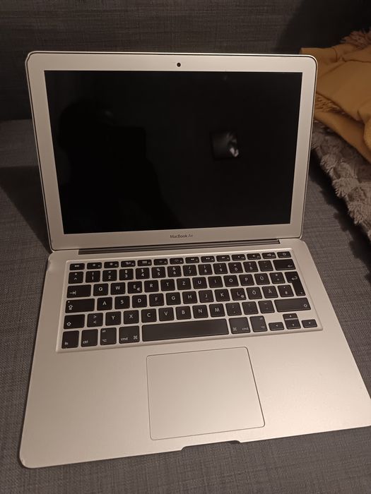MacBook Air 13" A1466