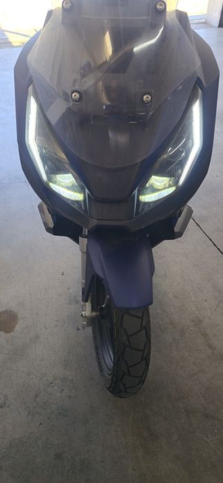 MITT x-adv 125cc