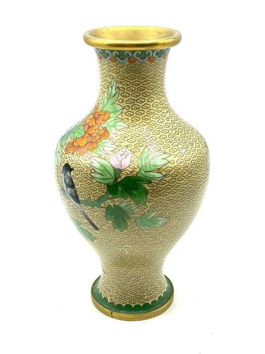 Jarra antiga em cloisonné