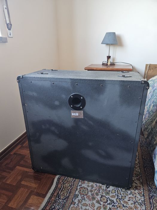 Marshall AVT412 (UK) Cabinet