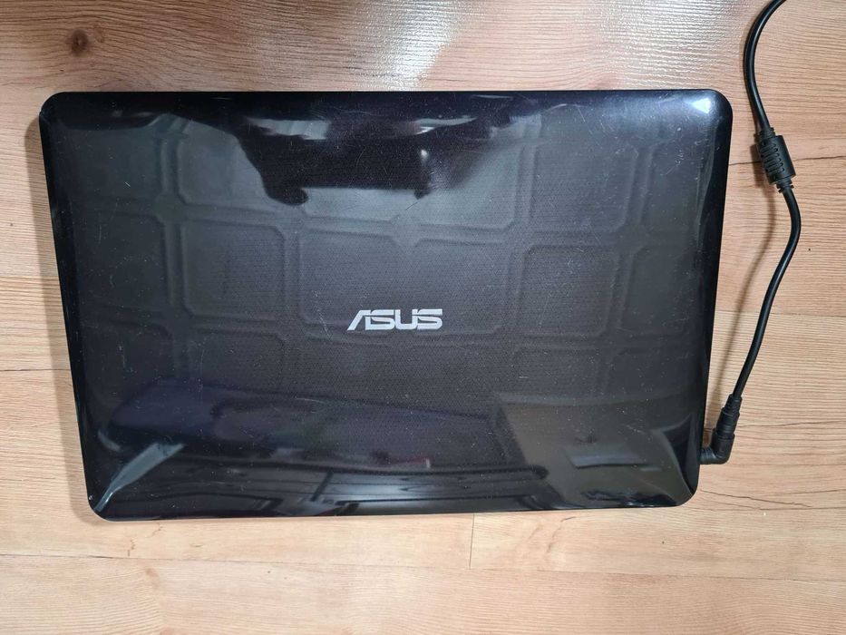 Laptop Asus R556L 15,6 cala Intel Core i5 ram 4 GB ssd 256 GB