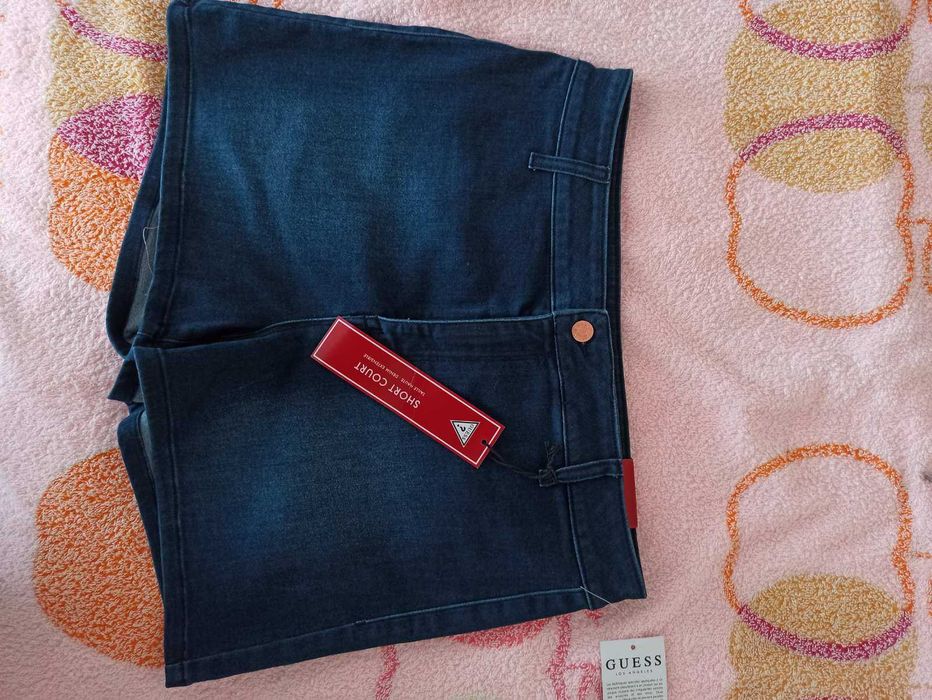 Джинсові шорти Guess, р. L, оригінал з американського сайту